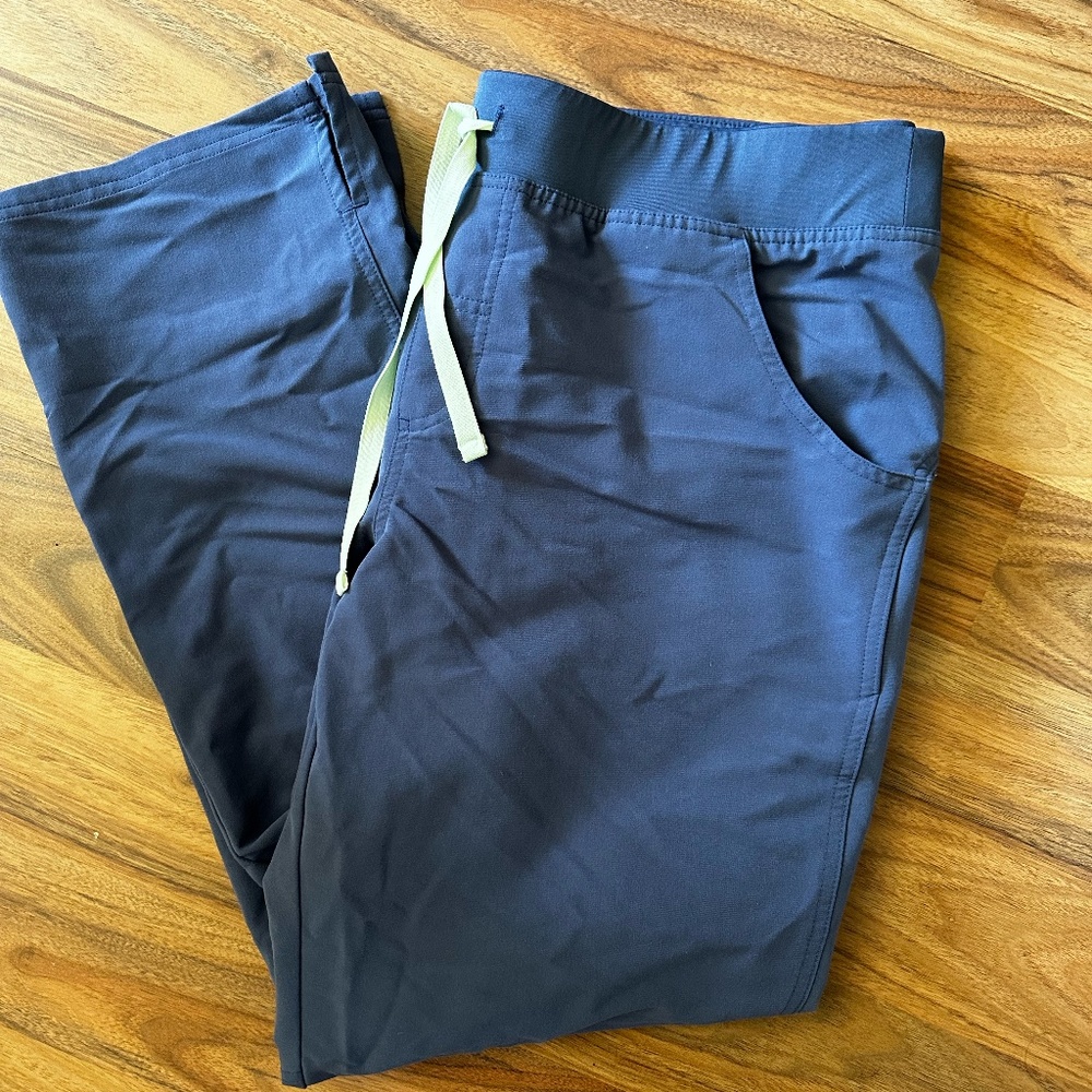 Figs Kade Cargo Scrub Pants